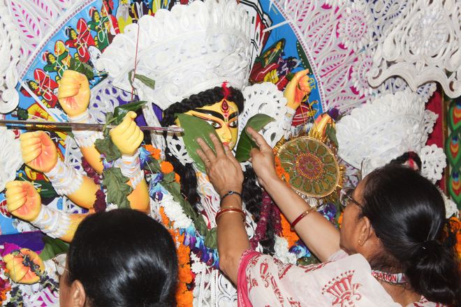 Close-up of the Durga idol during rituals